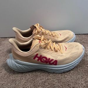 Hoka Carbon x 2 sneakers